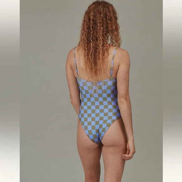 Acacia Swimwear Suki Full Piece Ahunui Pink and Red Floral Swimsuit Medium NWT - Picture 6 of 8